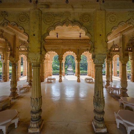 Hotel Neemrana'S - Deo Bagh Gwalior Exterior foto