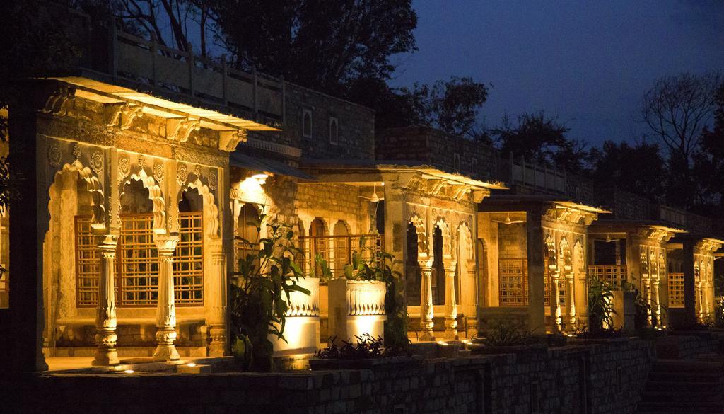 Hotel Neemrana'S - Deo Bagh Gwalior Exterior foto
