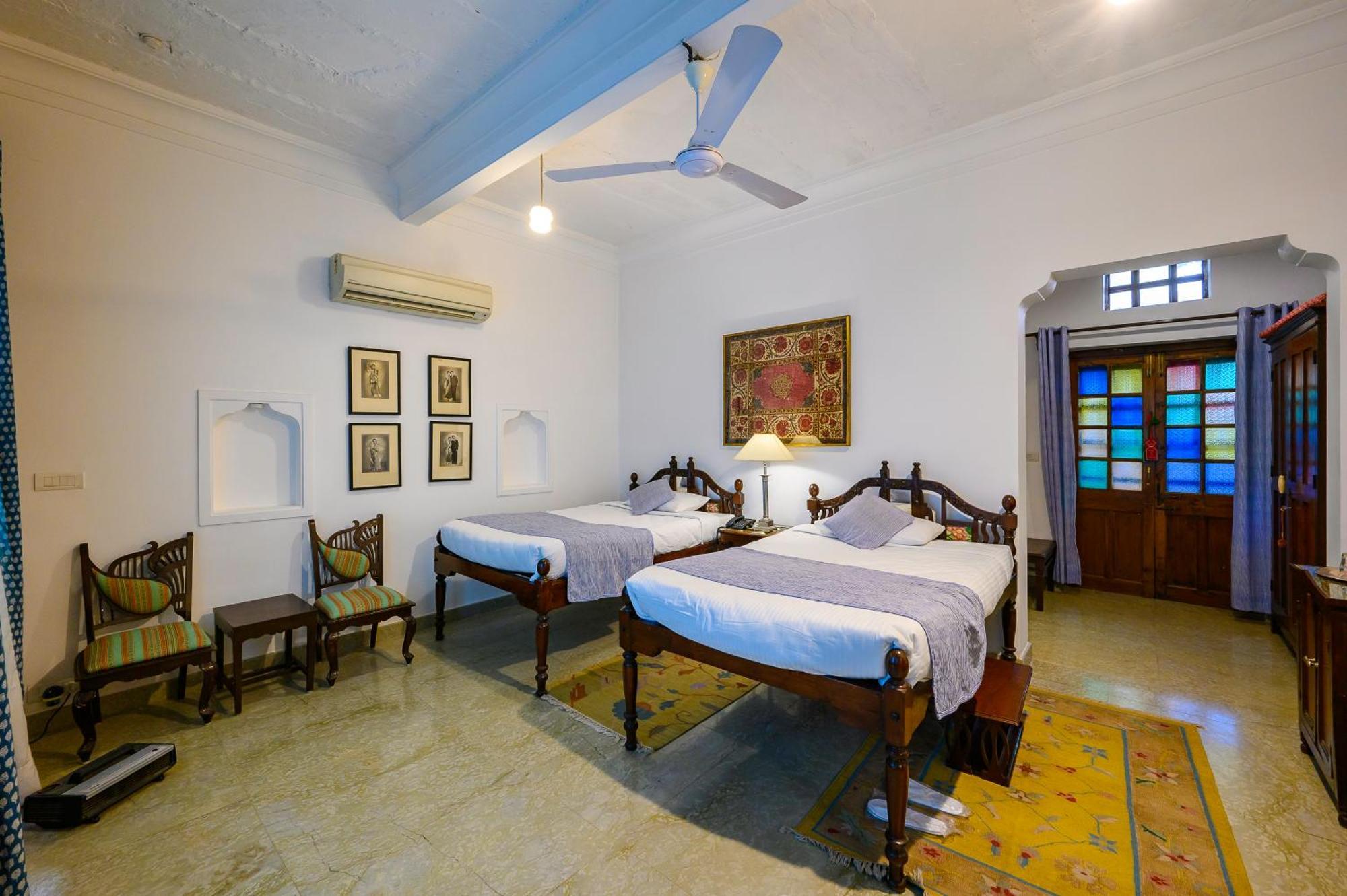 Hotel Neemrana'S - Deo Bagh Gwalior Exterior foto